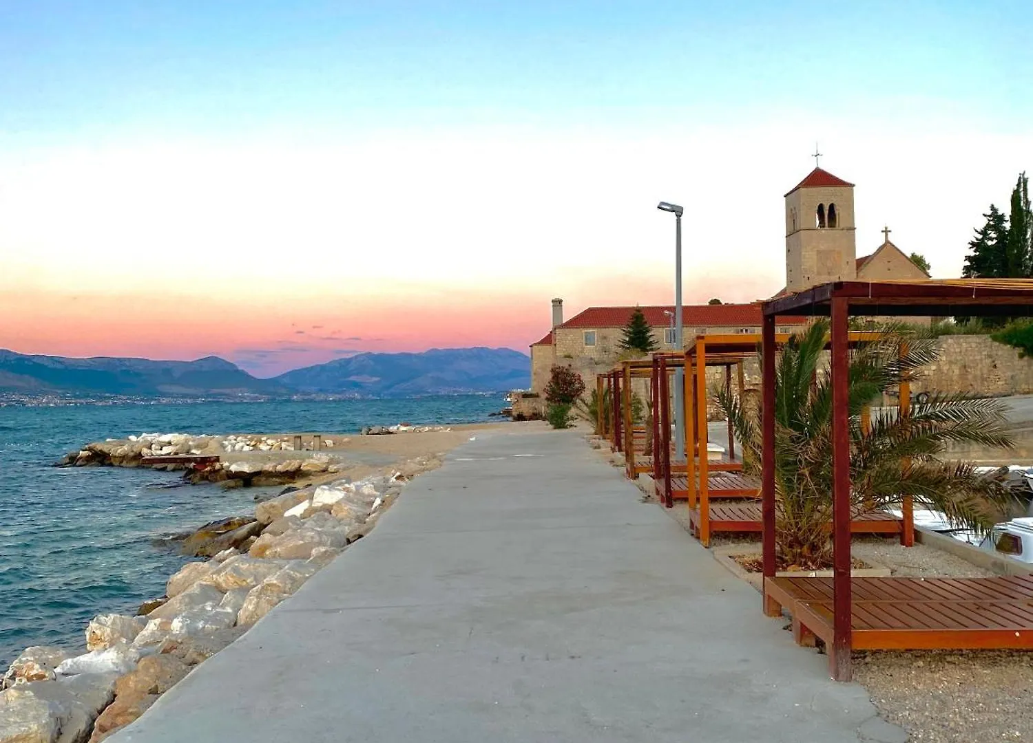 Bubble Apartment Trogir